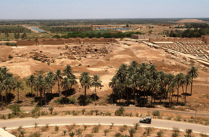 Illustration for article titled Ancient Archeological Sites That Were Destroyed By Stupid Humans